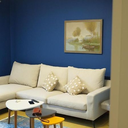 Oak Street Apartment Tirana Esterno foto