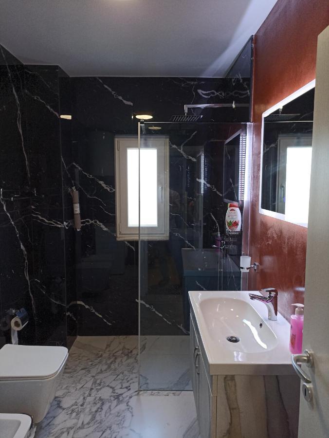 Oak Street Apartment Tirana Esterno foto