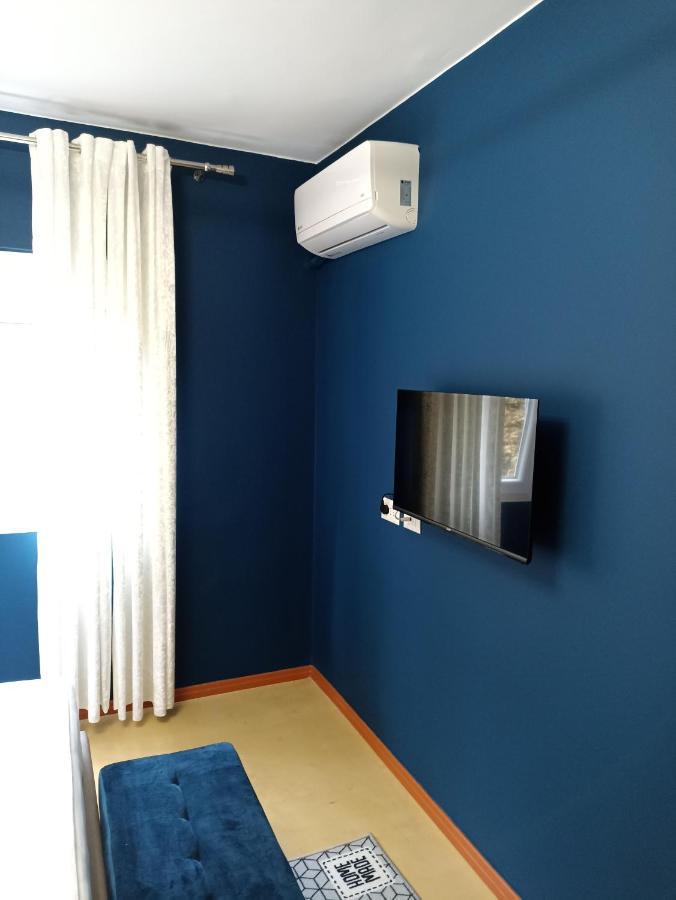 Oak Street Apartment Tirana Esterno foto